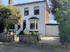 Entire Edwardian Style Luxury Home, Broadstairs